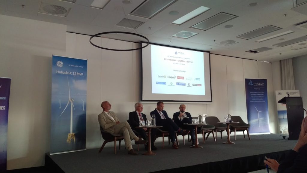from left: Andrzej Kaźmierski (Industrial Development Agency), Vidar Martin Birkeland (Equinor), Maciej Mielniczuk (PGE Baltica), Mariusz Witoński (Polish Offshore Wind Energy Society; conference host)